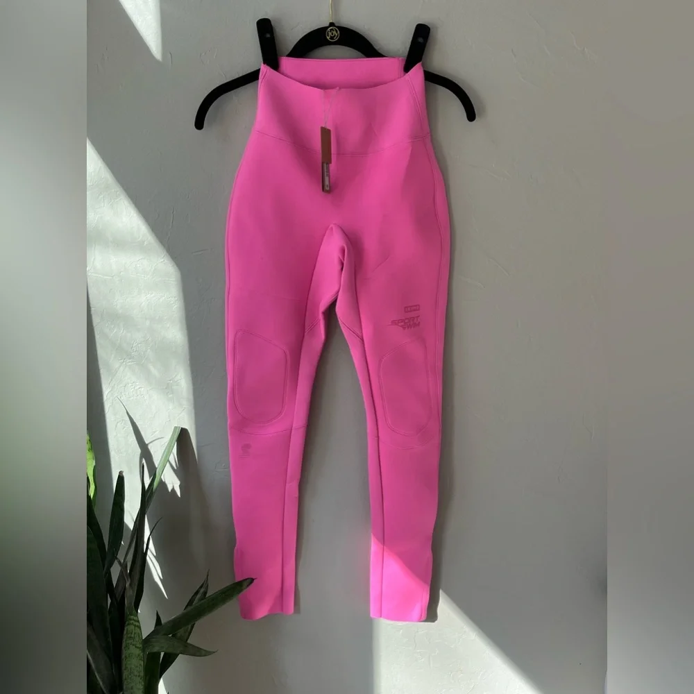 💖SKIMS SWIM SPORT NEOPRENE LONG PANTS IN TAFFY XXS